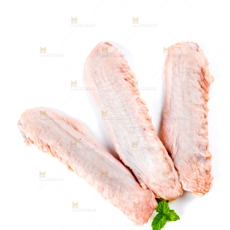 白底上的鸭翅中