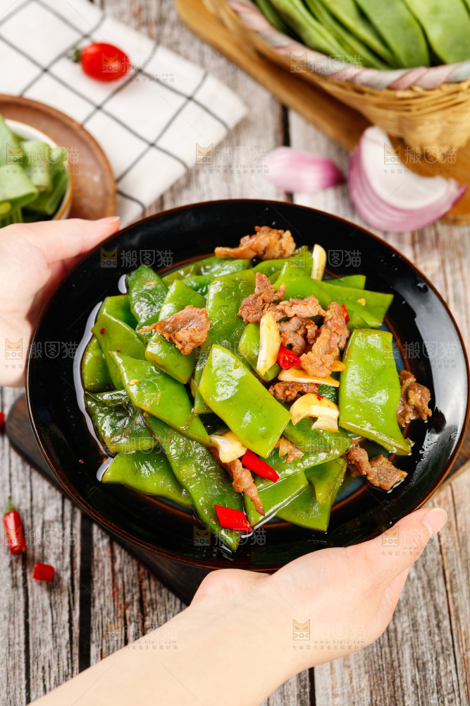 木底上的油豆角