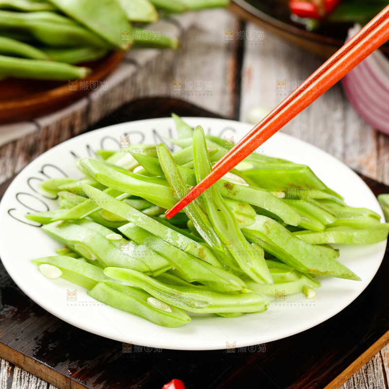 木底上的油豆角