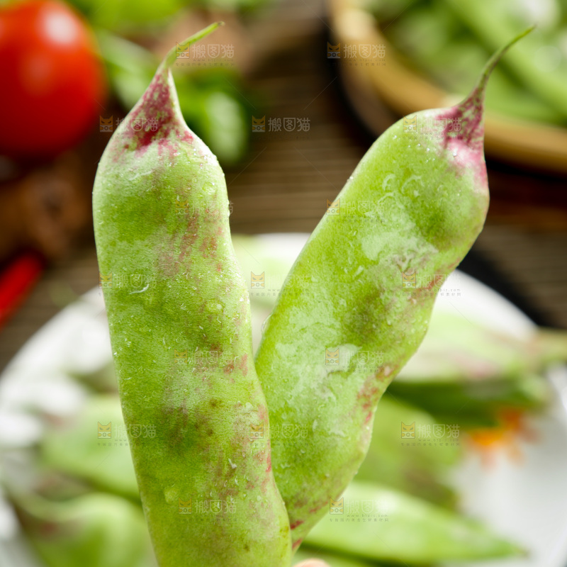 深底上的油豆角