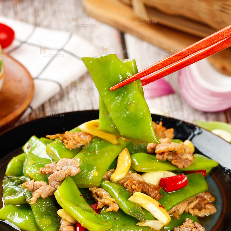 木底上的油豆角