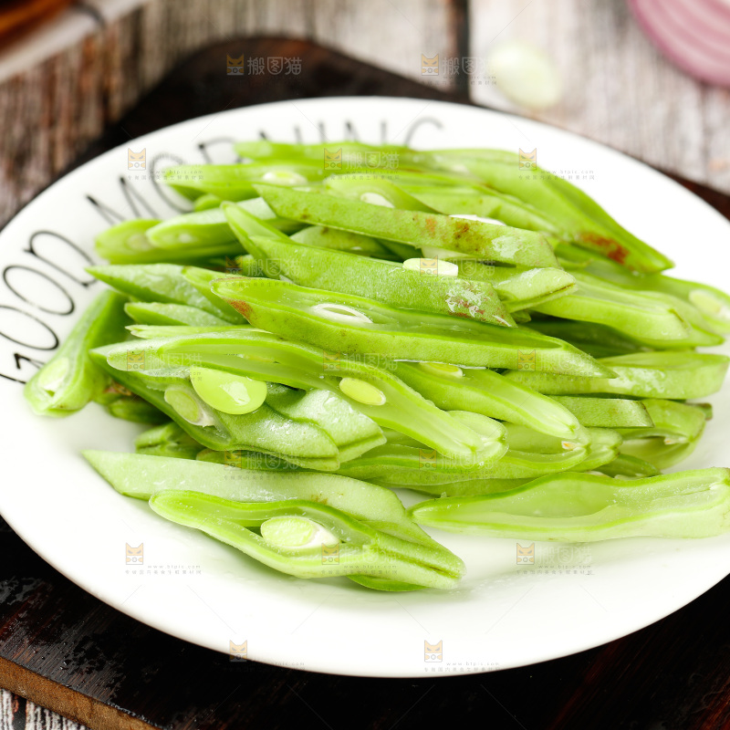 木底上的油豆角
