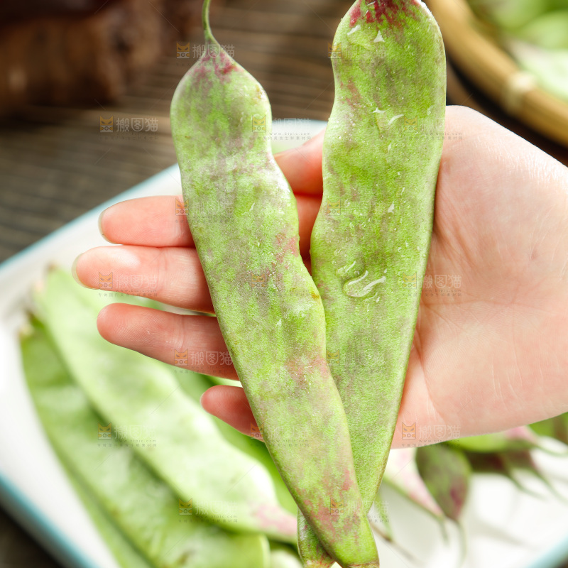 深底上的油豆角