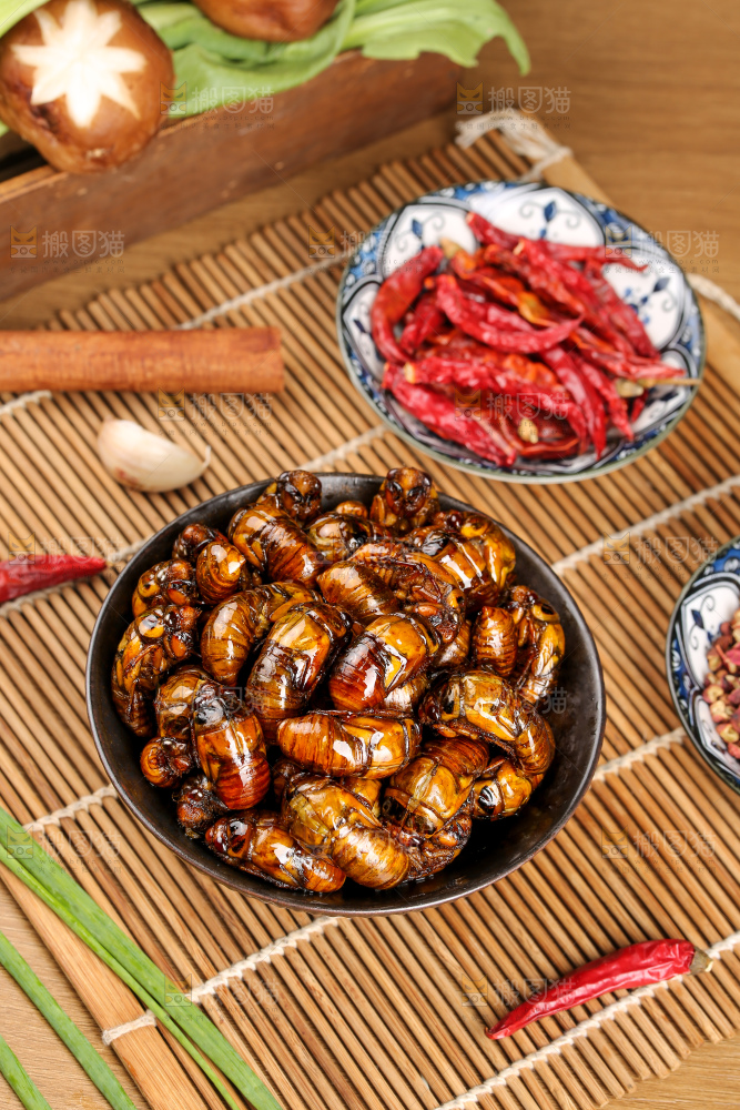 木底上的炸知了猴