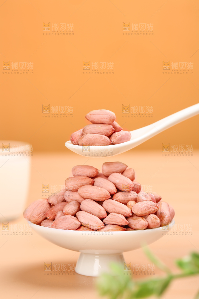 浅底上的小瘪子花生米