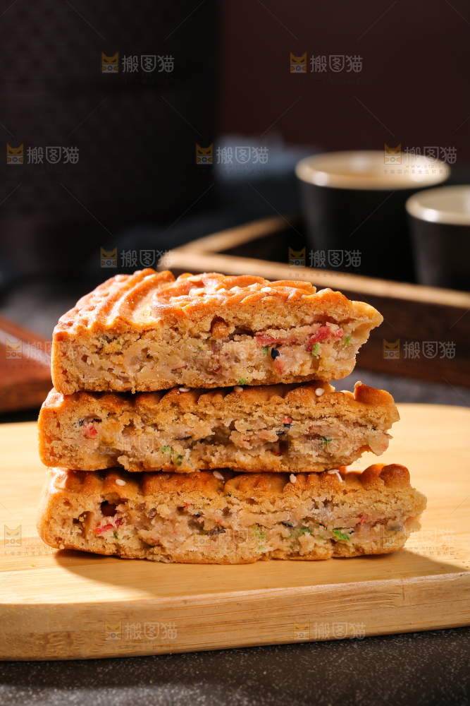 深底上的五仁大月饼