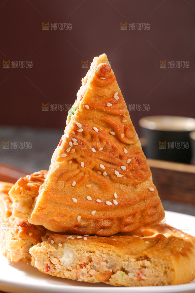 深底上的五仁大月饼