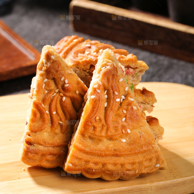 深底上的五仁大月饼