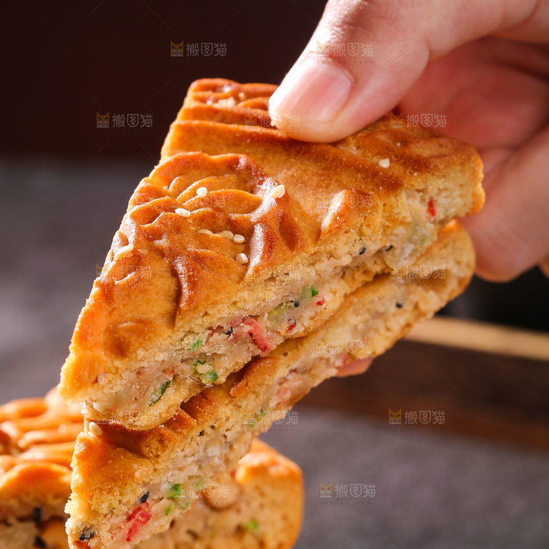 深底上的五仁大月饼