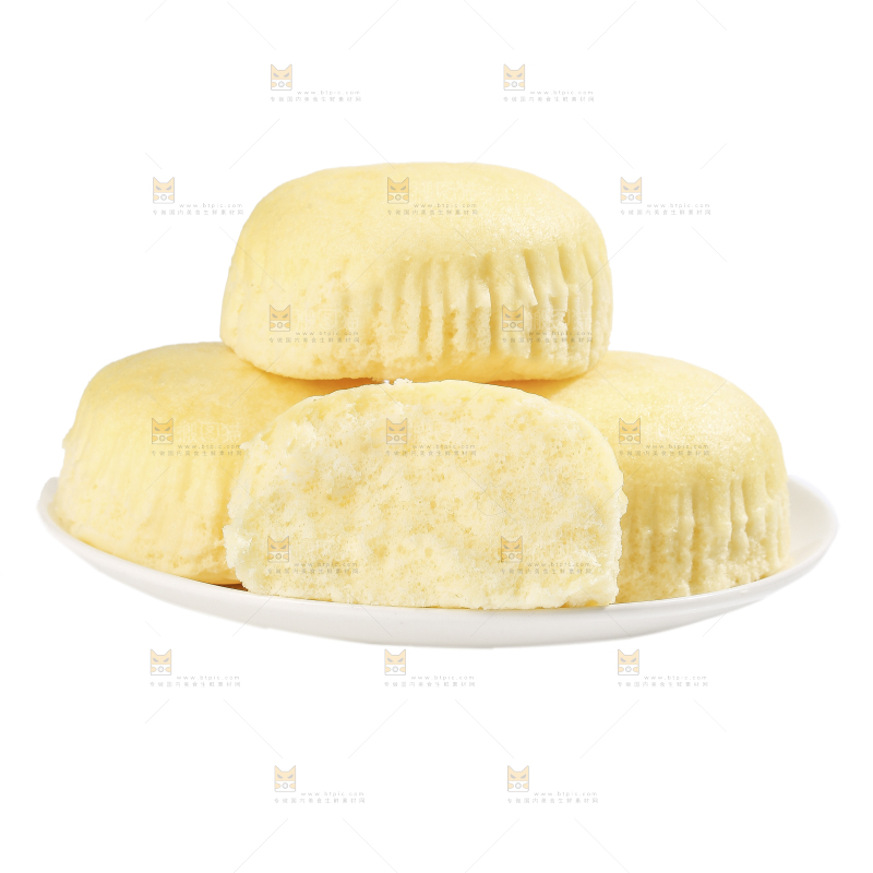 白底上的蒸蛋糕