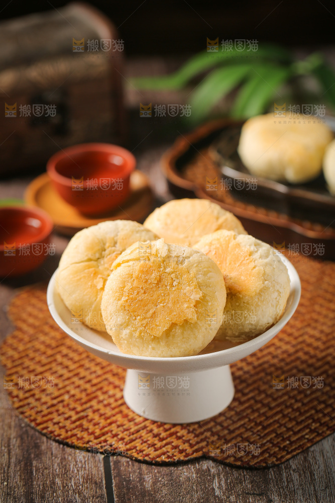 深底上的苏式月饼