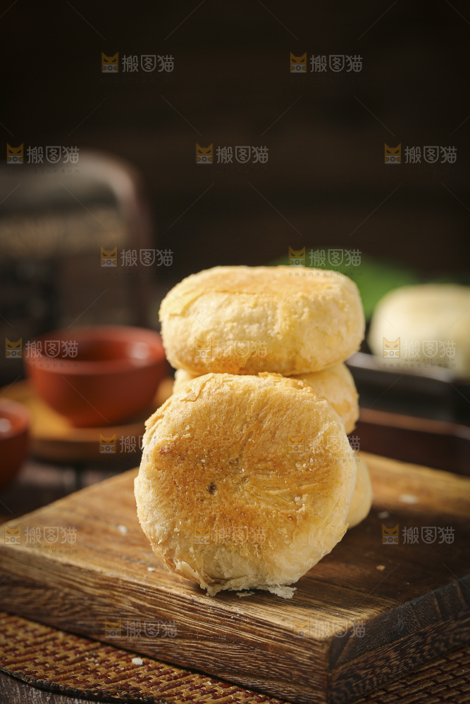 深底上的苏式月饼
