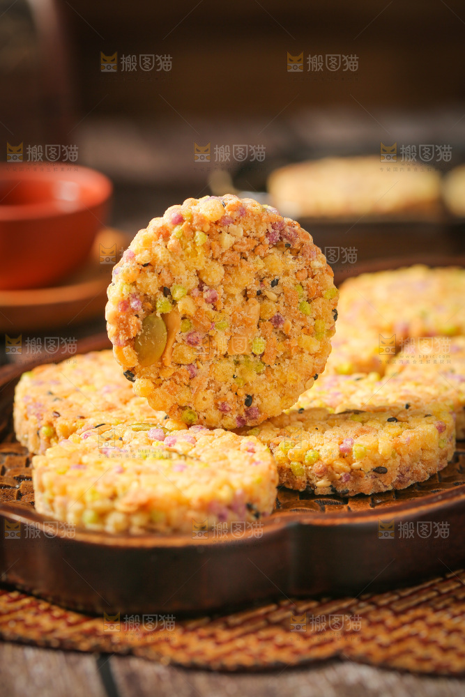 深底上的杂粮饼