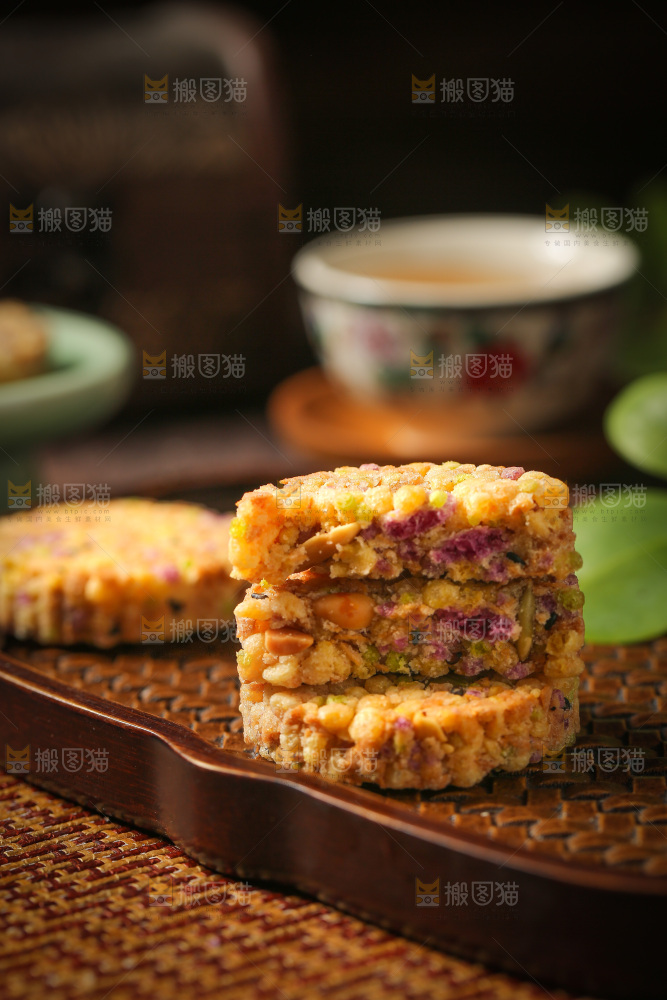 深底上的杂粮饼