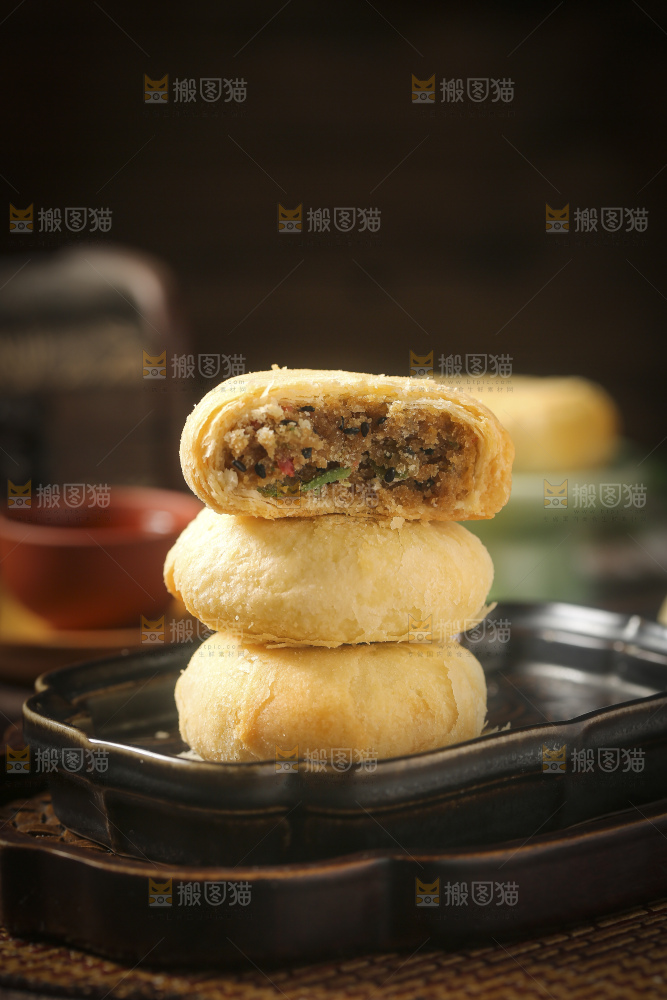 深底上的苏式月饼