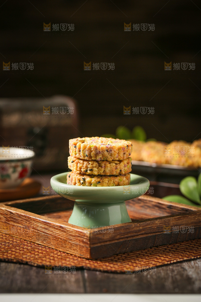 深底上的杂粮饼