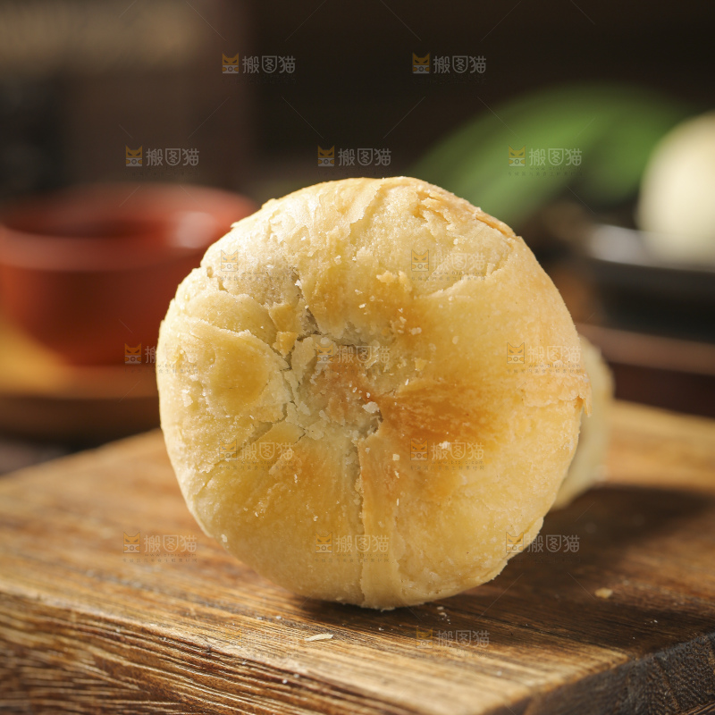 深底上的苏式月饼