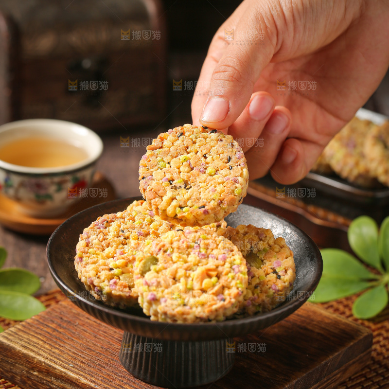 深底上的杂粮饼