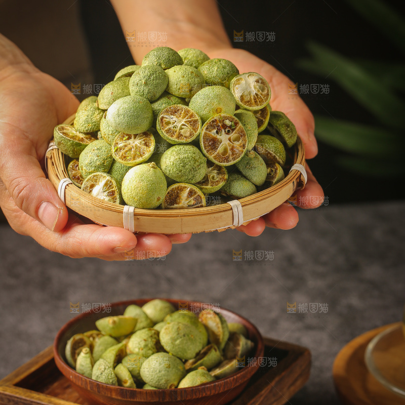 深底上的冻干小青橘