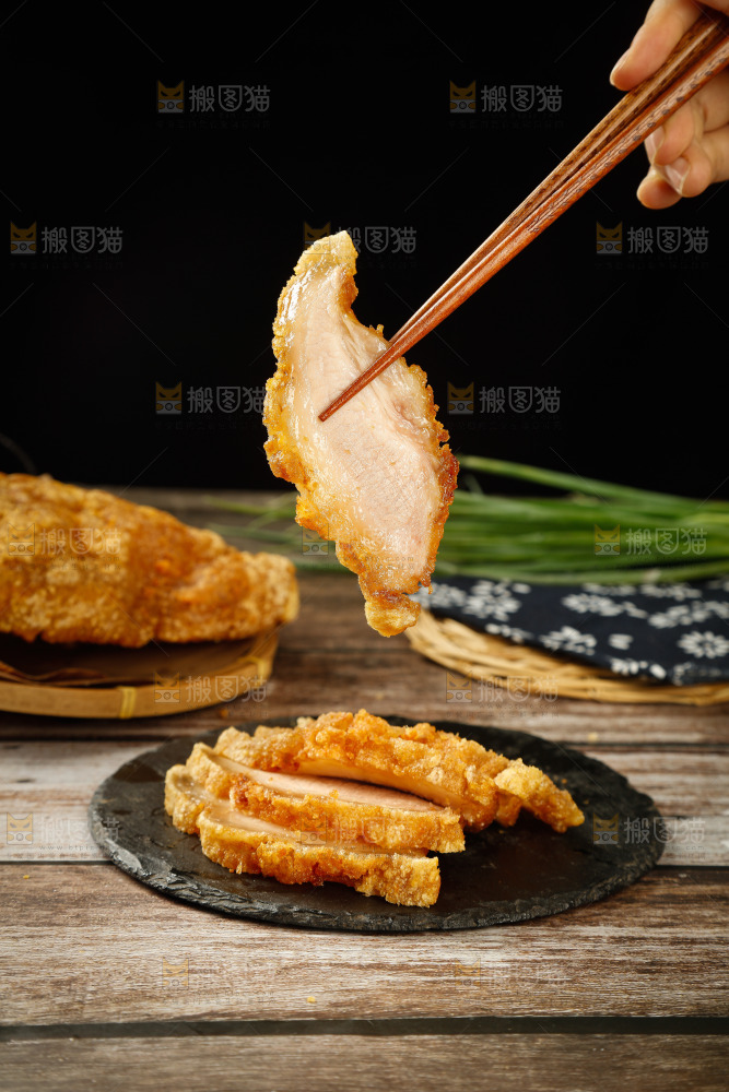 木底上的锅烧肉