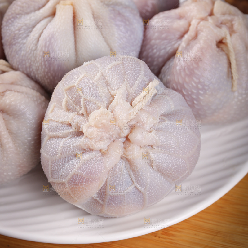 深底上的肚包肉