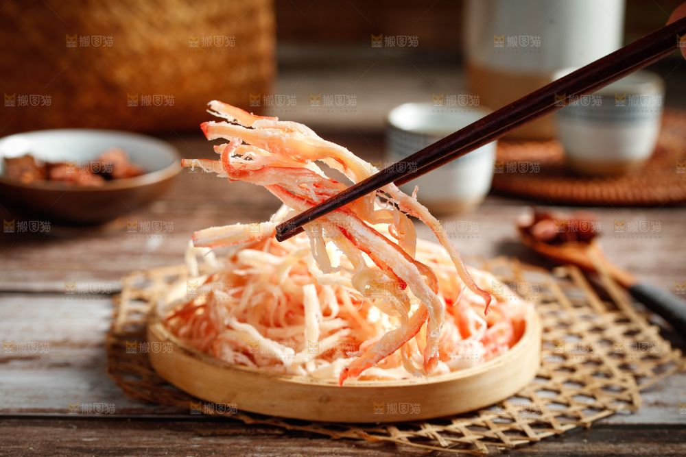深底上的鱿鱼丝