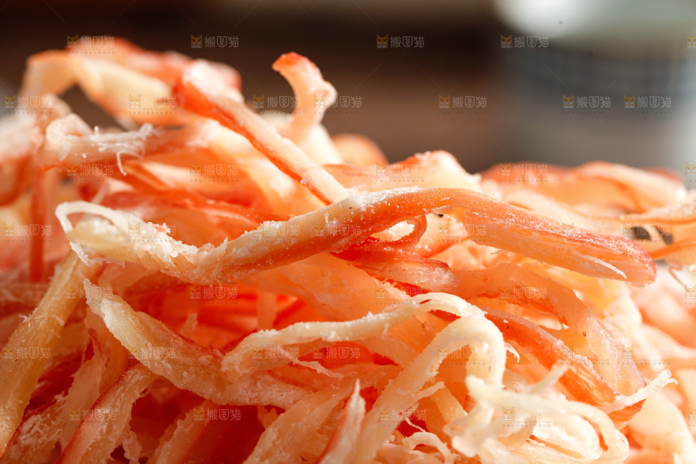 深底上的鱿鱼丝