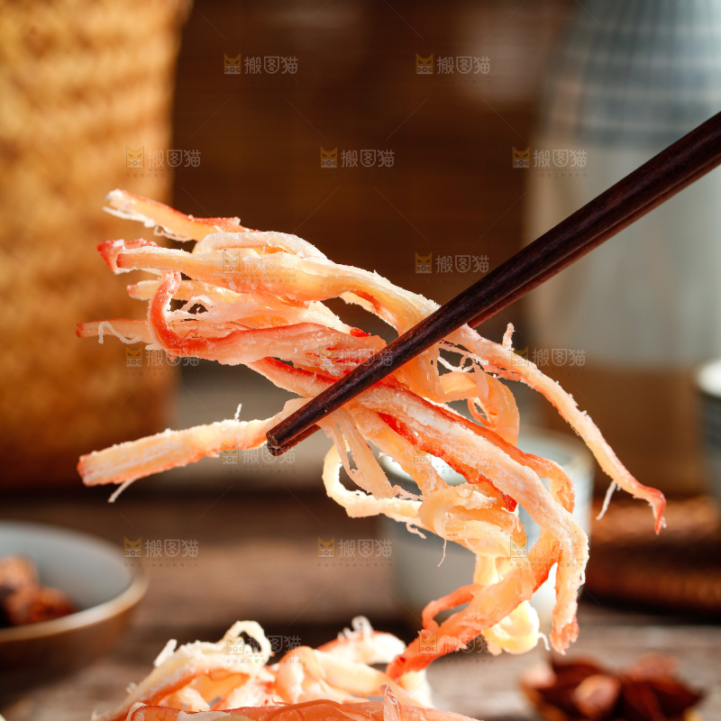 深底上的鱿鱼丝
