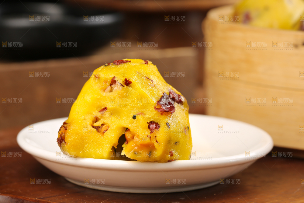 木底上的大黄米窝窝头