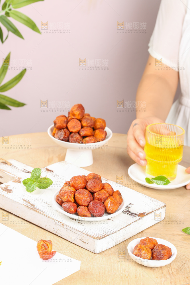 浅底上的吊干杏