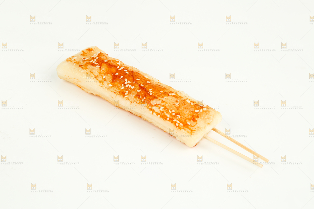 白底上的脆皮年糕
