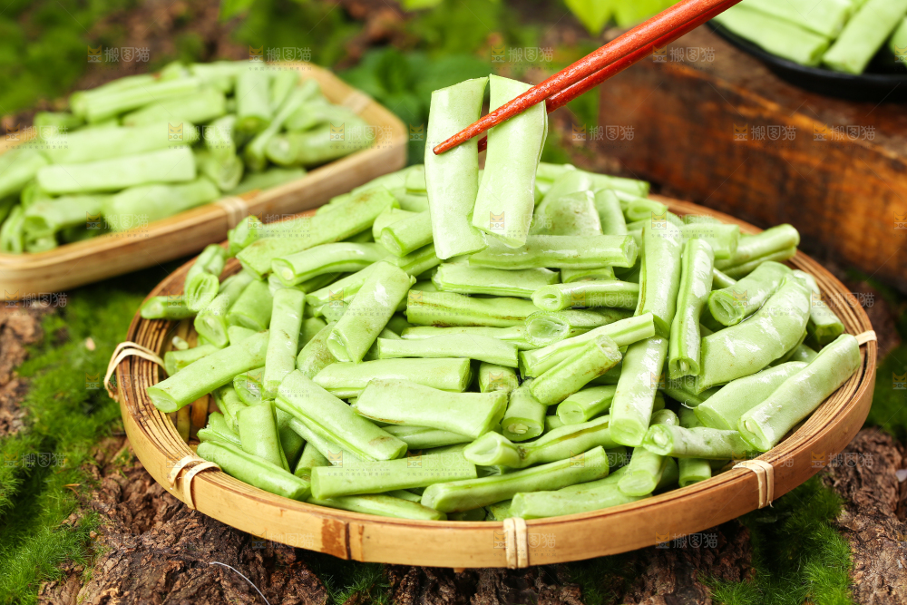 木底上的四季豆