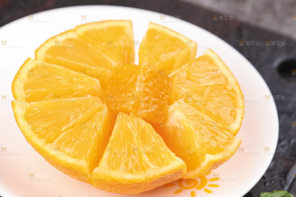 深底上的爱媛果冻橙