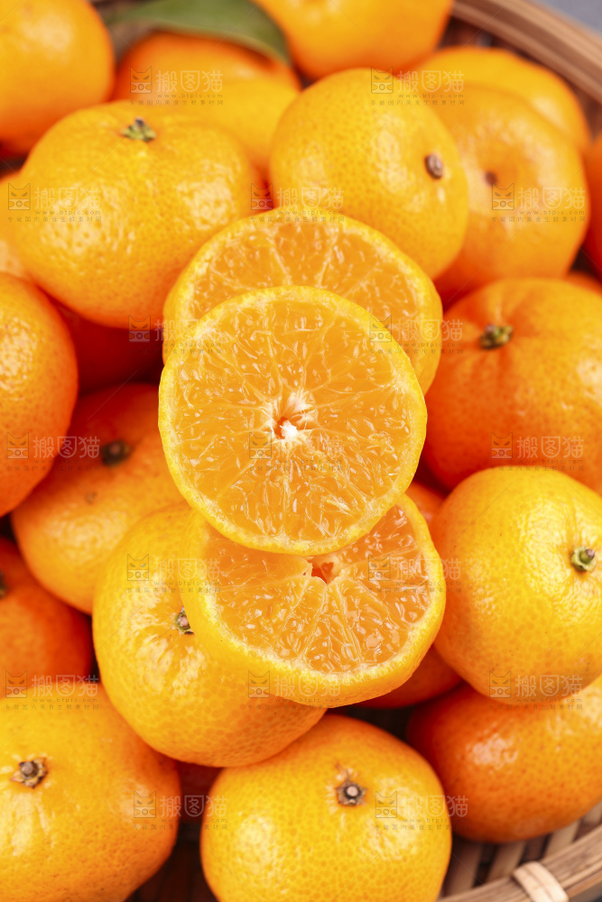 深底上的沙糖桔