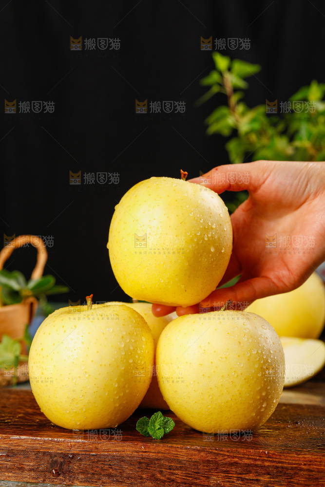 深底上的王林苹果