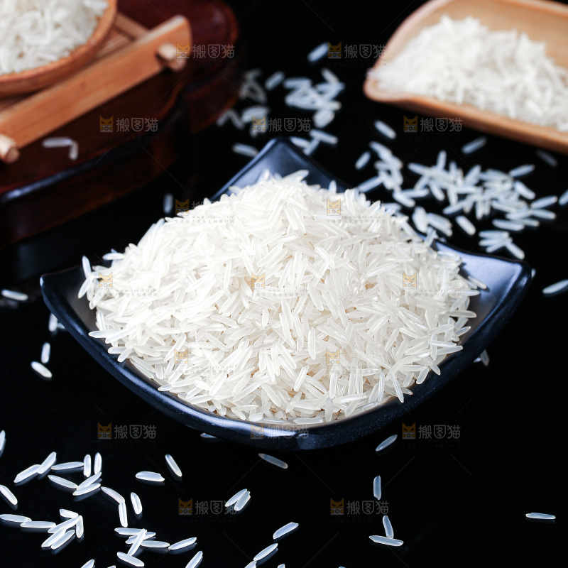 深底上的猫牙米