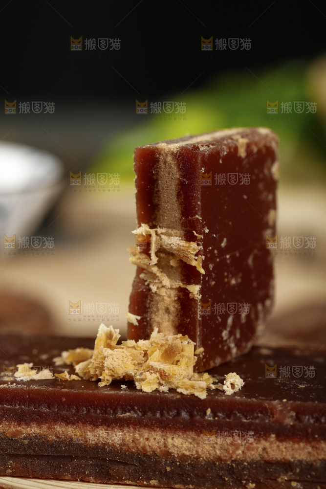 深底上的大块红糖