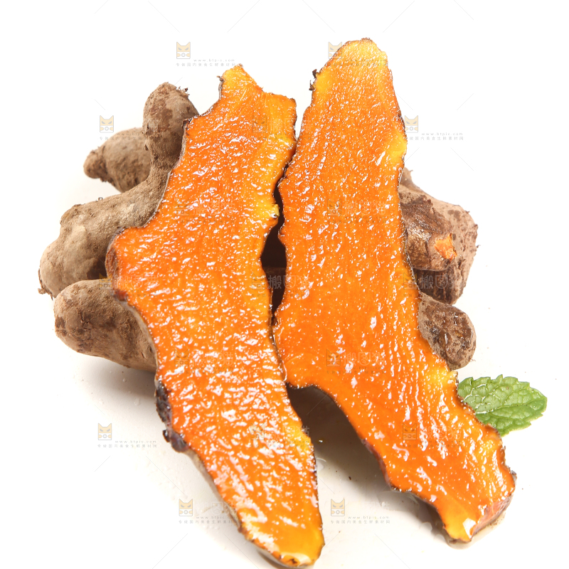 白底上的姜黄