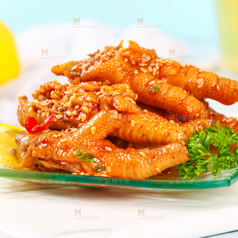 浅底上的香辣鸡爪