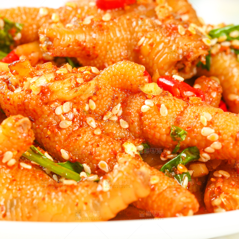 浅底上的香辣鸡爪