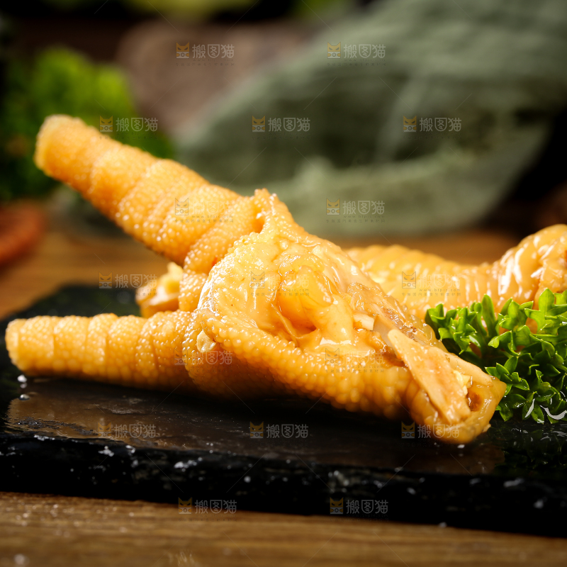 深底上的柠檬鸡爪
