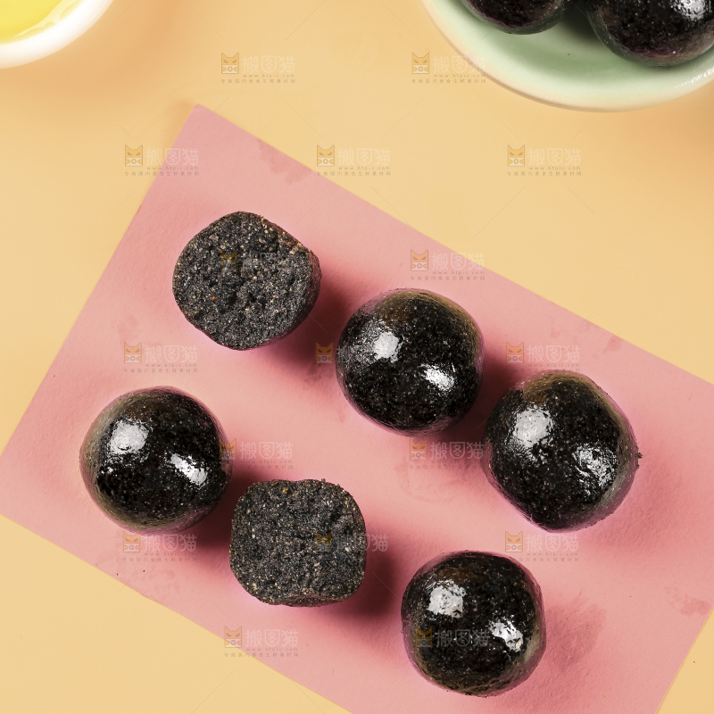 浅底上的芝麻丸