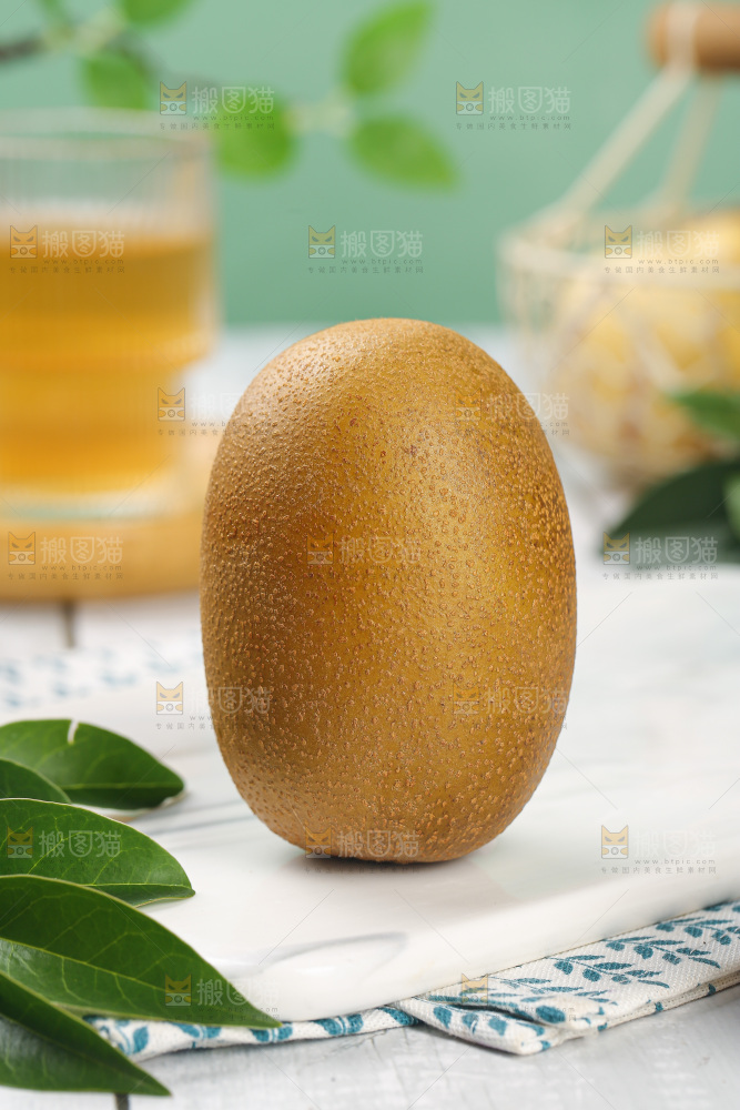 浅底上的佳沛金果
