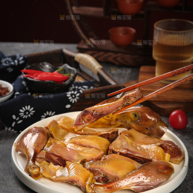 深底上的风干鸭