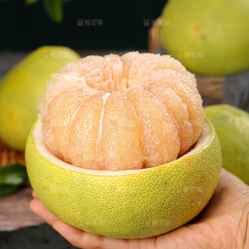 深底上的文旦柚