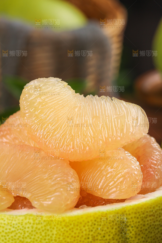 深底上的文旦柚