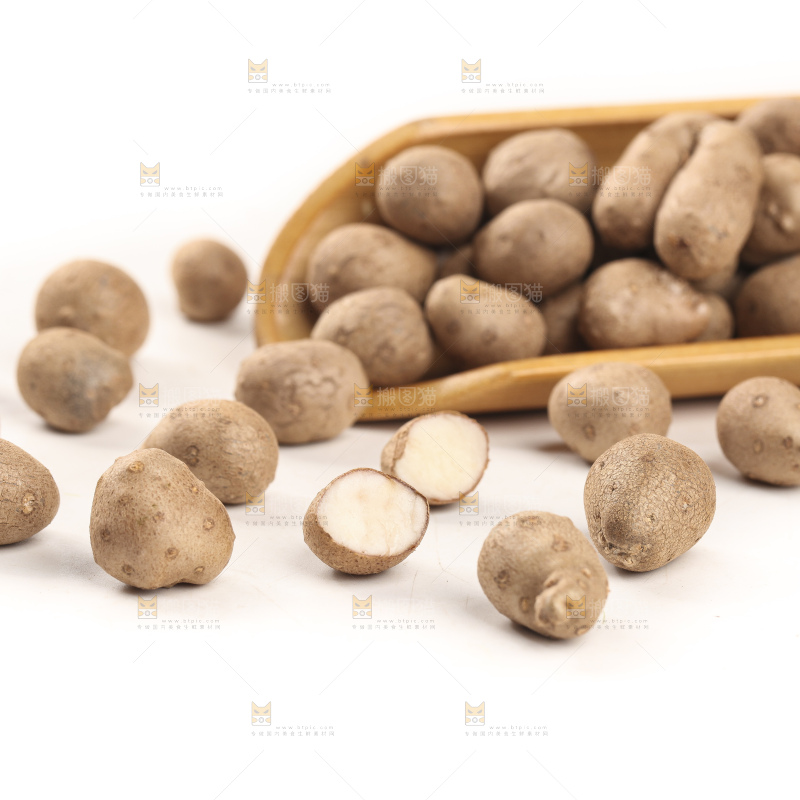 白底上的山药豆
