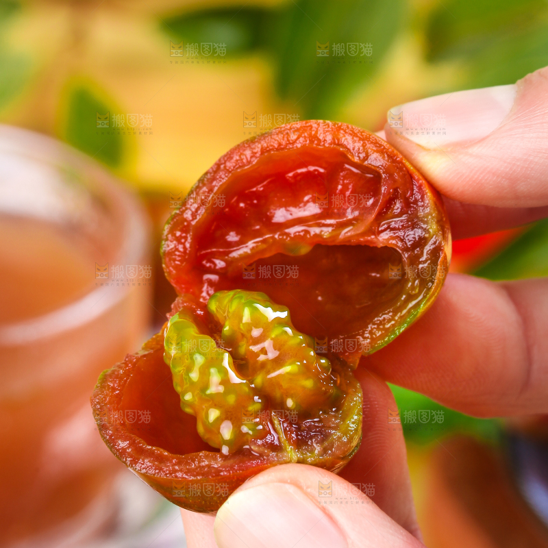 木底上的迷彩小番茄