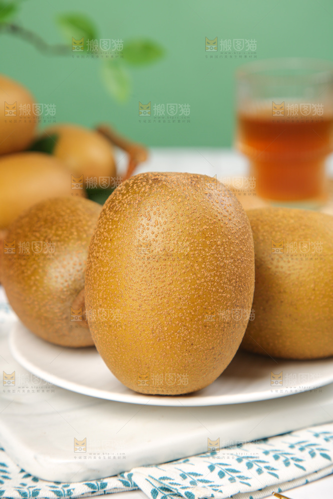 浅底上的佳沛奇异果