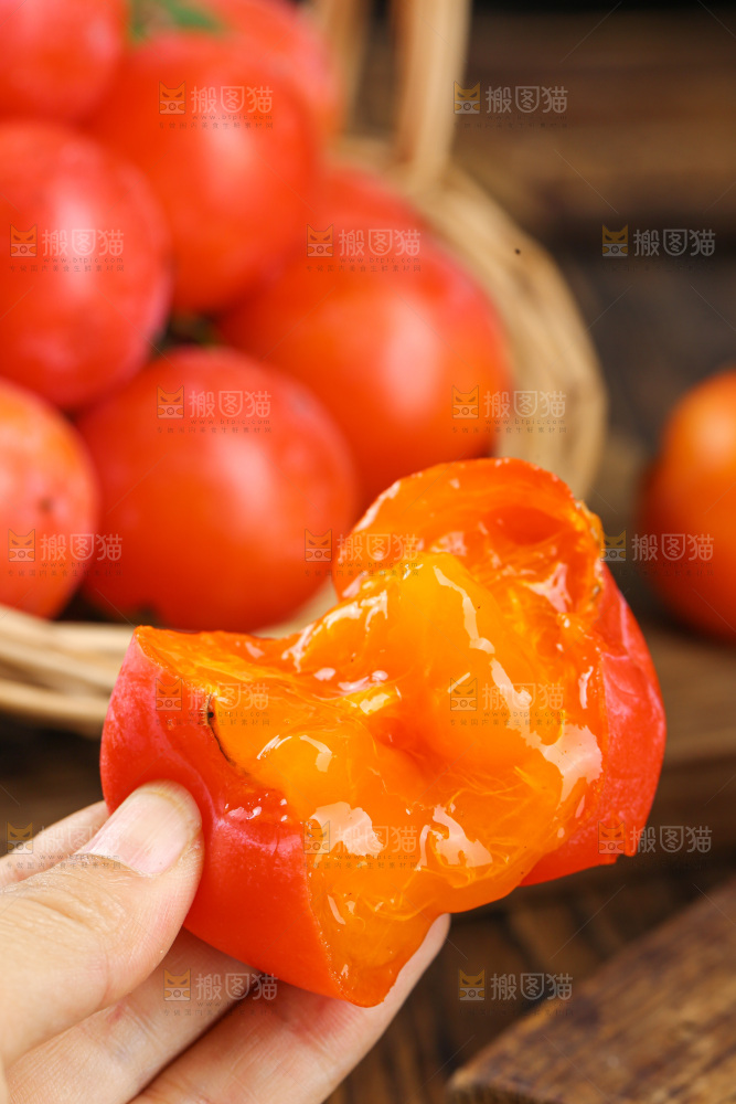 深底上的珍珠蜜柿